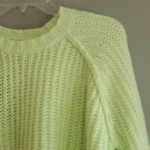 Wild Fable Bright Green Soft Sweater - Picture 2 of 7